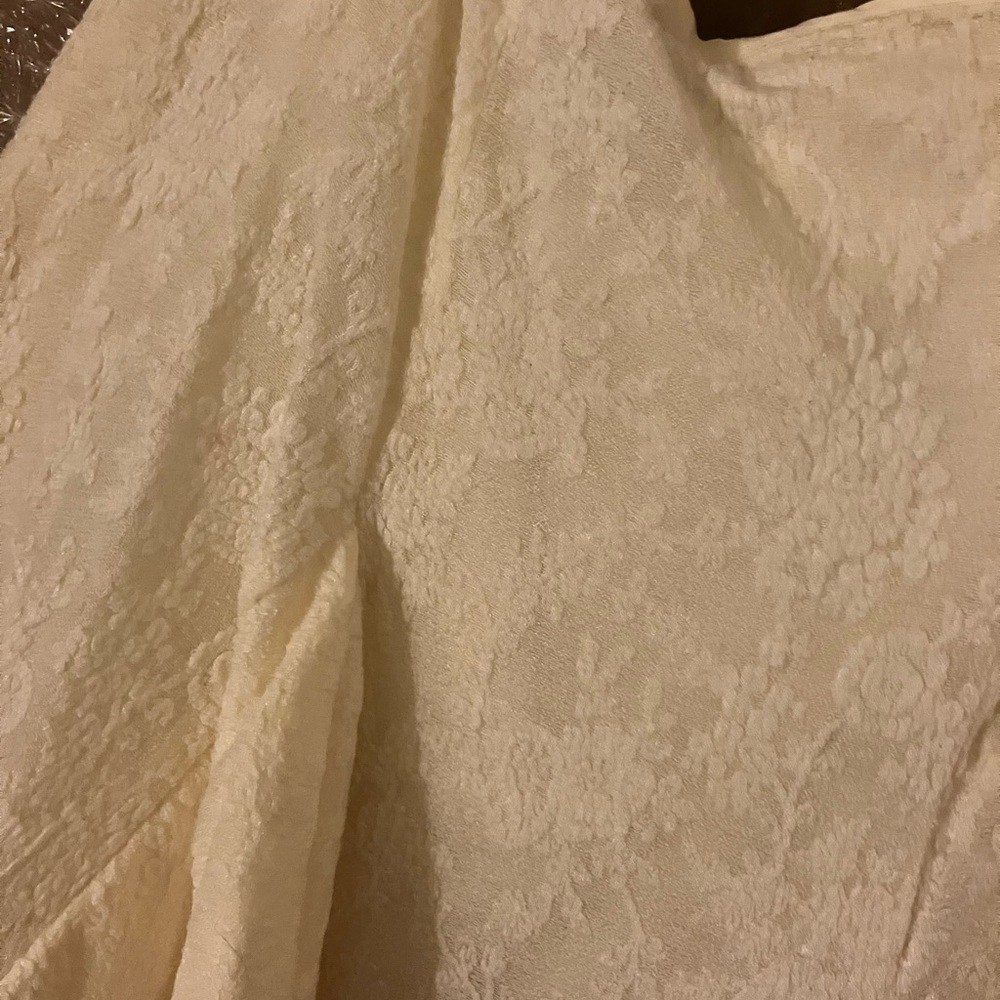 Lace Mid Rise Assymetrical Hem Cream Skirt XS - Picture 9 of 10